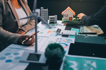 The Role of Market Conditions in Determining Appraised Value